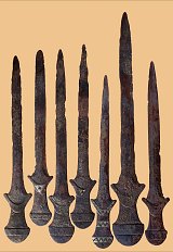Epées manufacturées - bronze - de Tell d'Arslantepe - source & crédit : https://whc.unesco.org/fr/list/1622/gallery/